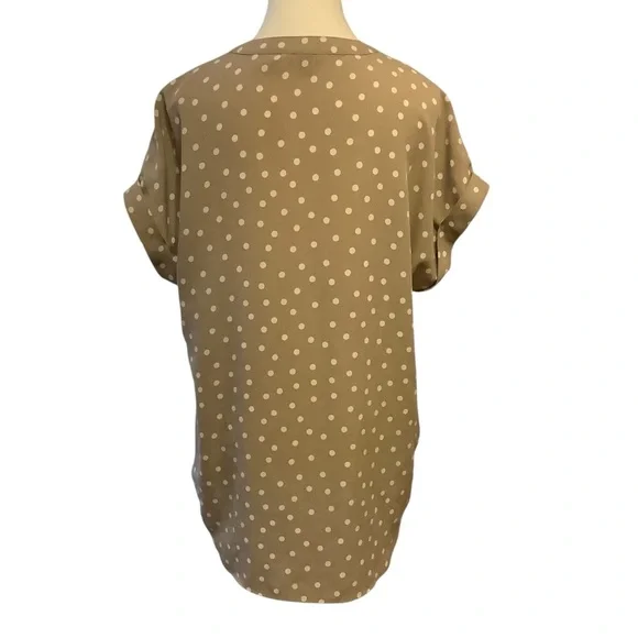 Rachel Roy Tan Polka Dot Split Neck Short Sleeve Blouse/ Size L - Picture 4 of 12